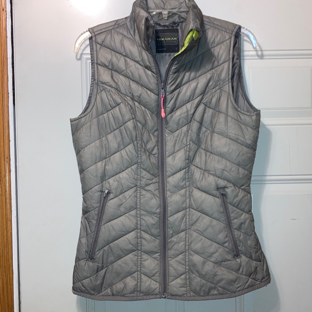 Tek Gear Silver Quilted Women's Vest S